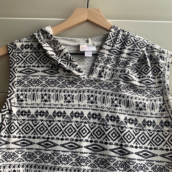 LulaRoe Sleeveless Tank with hood size Large - Picture 3 of 5
